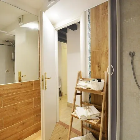 Casanova Flat *